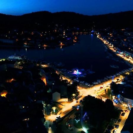 Apartment Lucija ヴェラ・ルカ エクステリア 写真