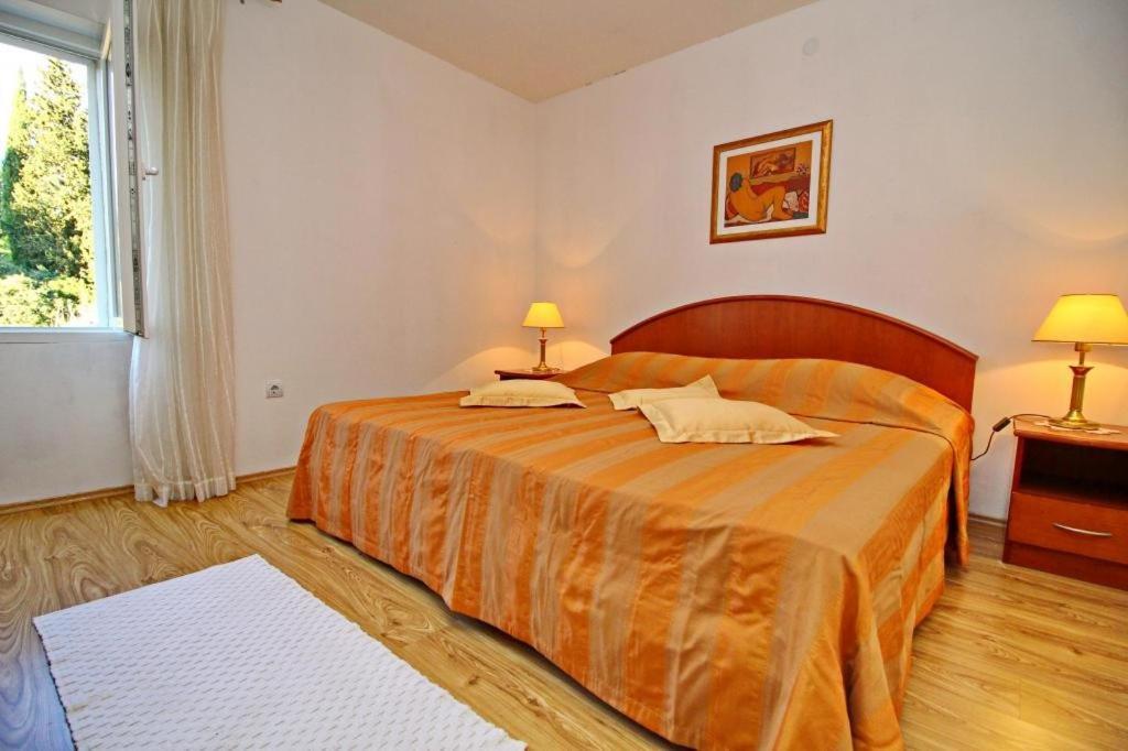 Apartment Lucija ヴェラ・ルカ エクステリア 写真