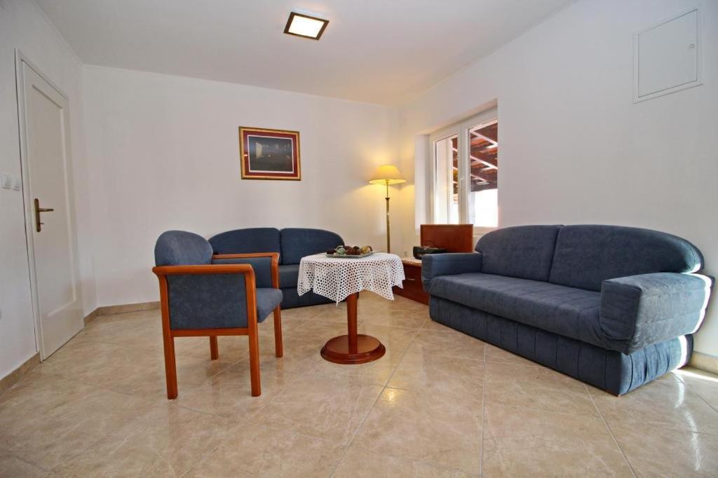 Apartment Lucija ヴェラ・ルカ エクステリア 写真